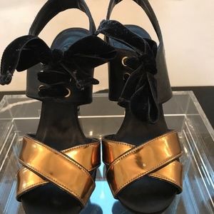 Tory Burch Strappy Cocktail Evening Sandals Sz 8M